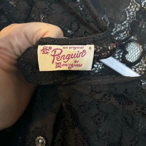 An original Penguin Black Lace Shirt - Med - Picture 2 of 3
